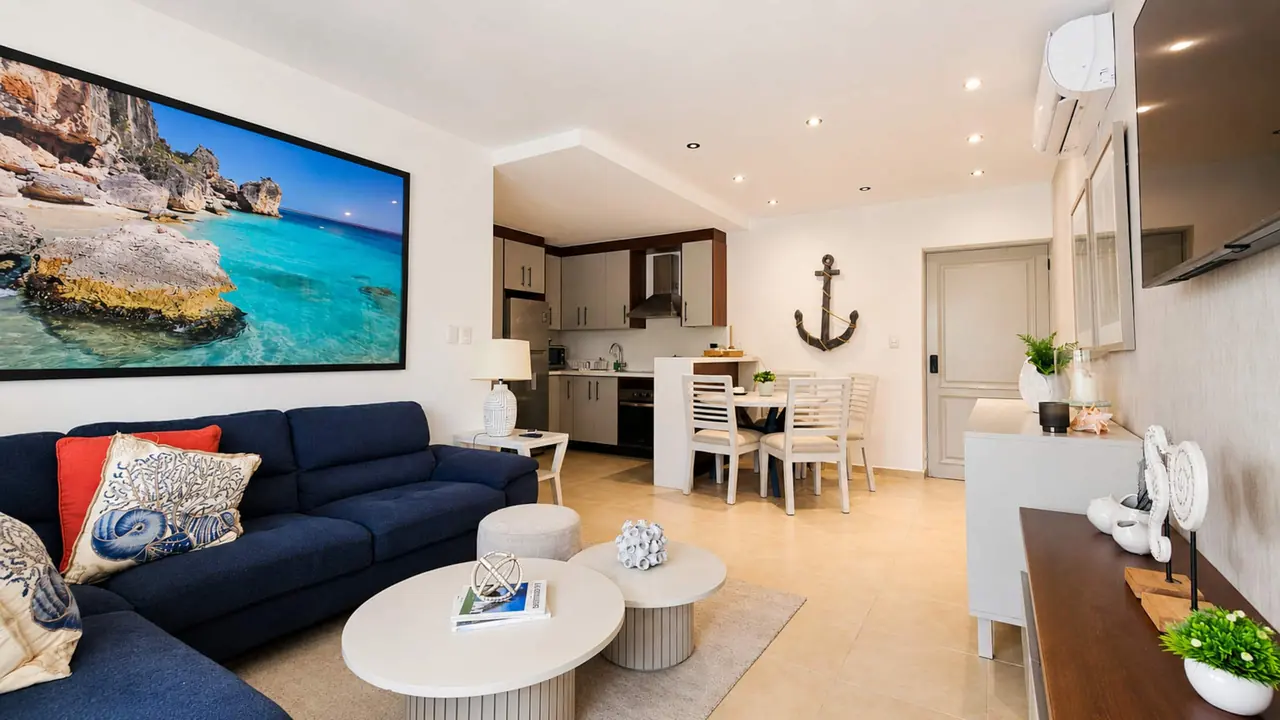 Cadaqués, playa y parque acuático: Salón