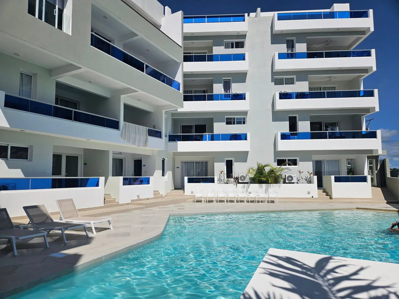 Dos suites: Piscina