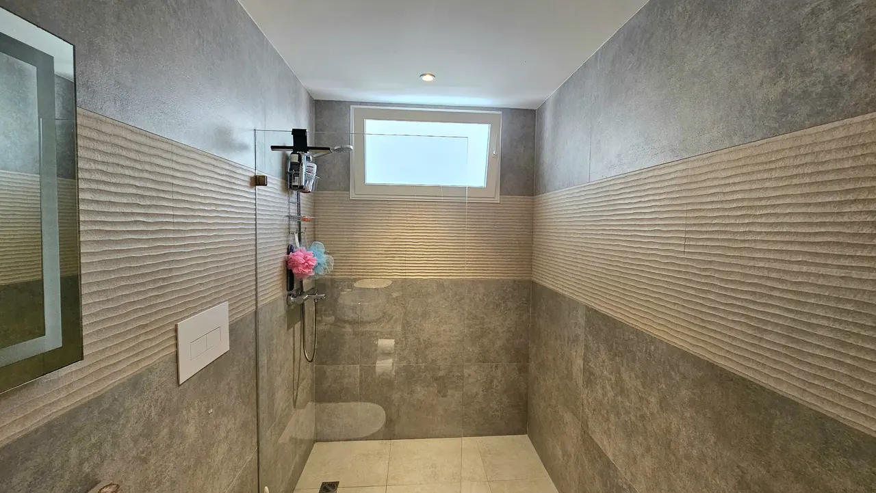 Estrella Dominicus: Baños