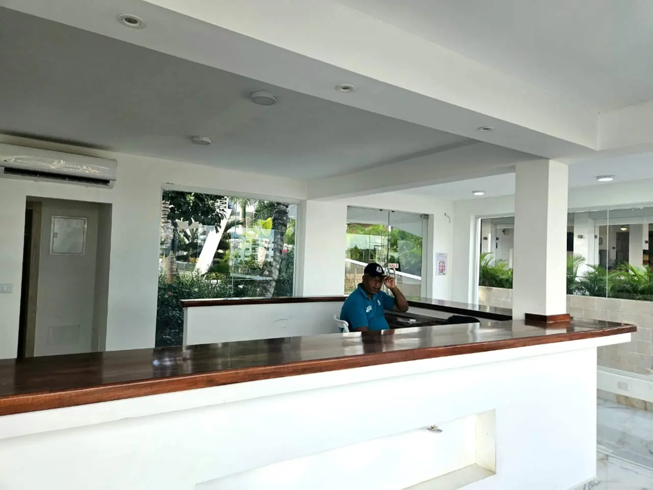 Estudio con piscina y gimnasio: Exterior