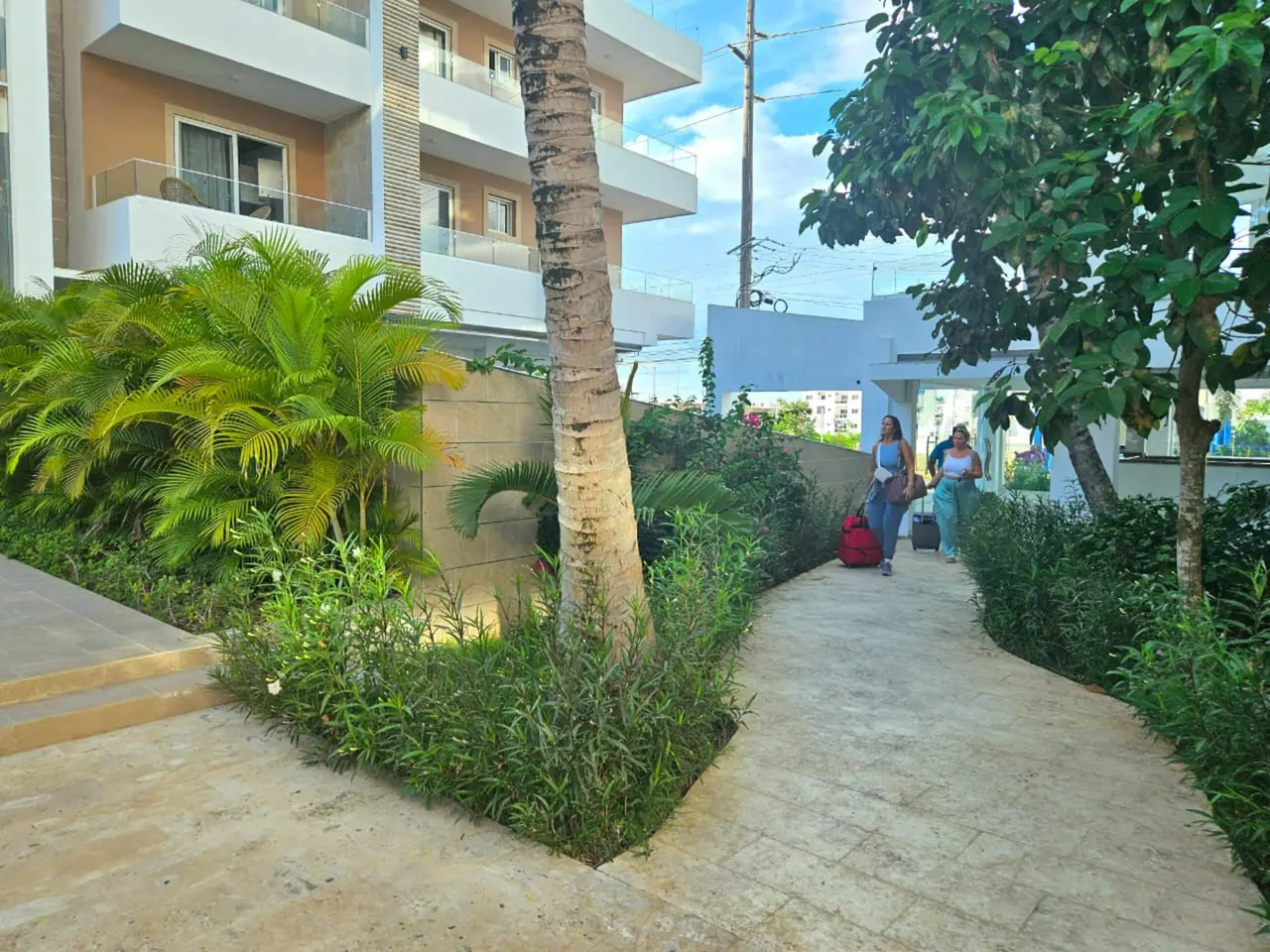 Estudio con piscina y gimnasio: Exterior