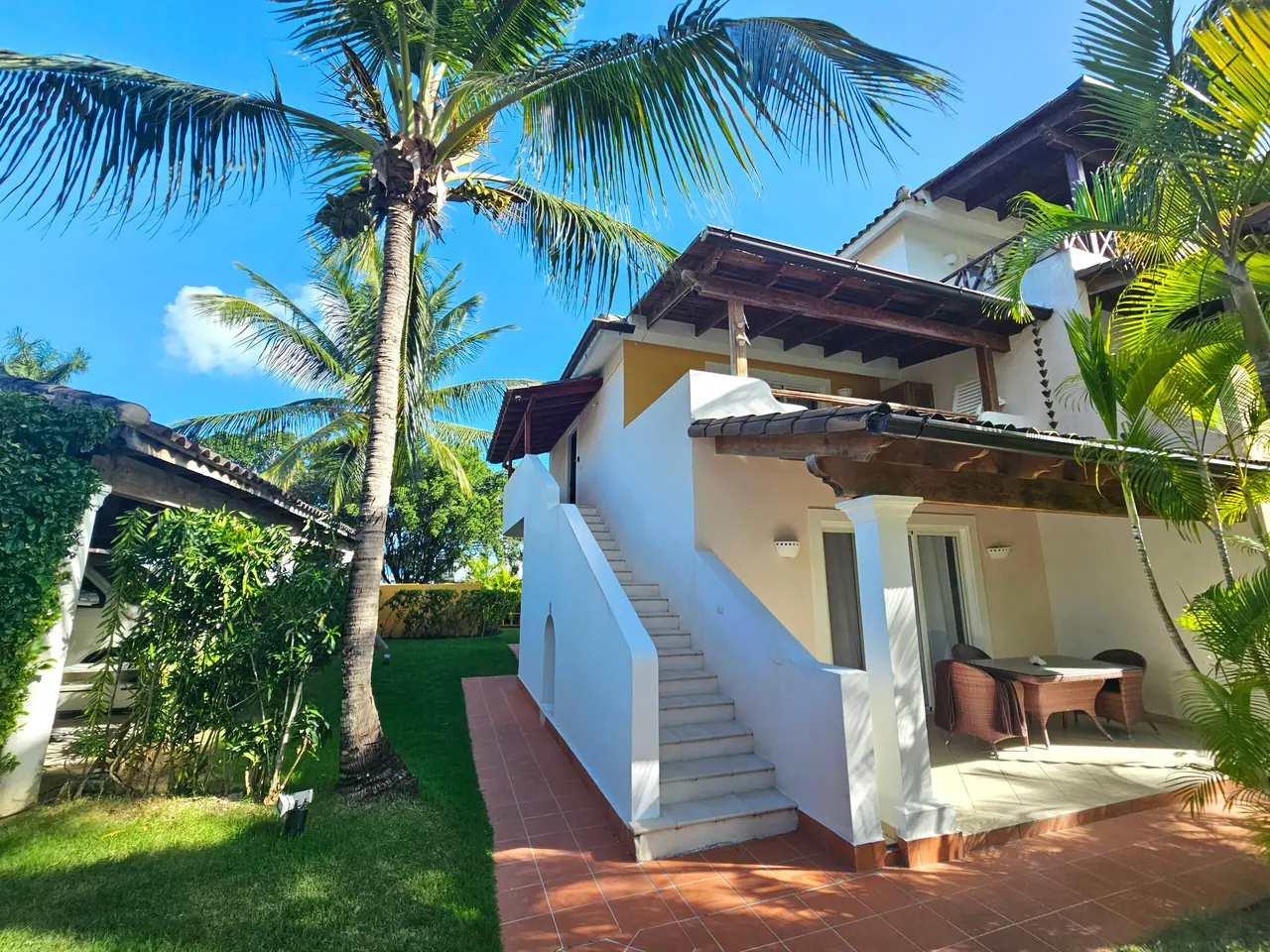 Tamarindo: Exterior