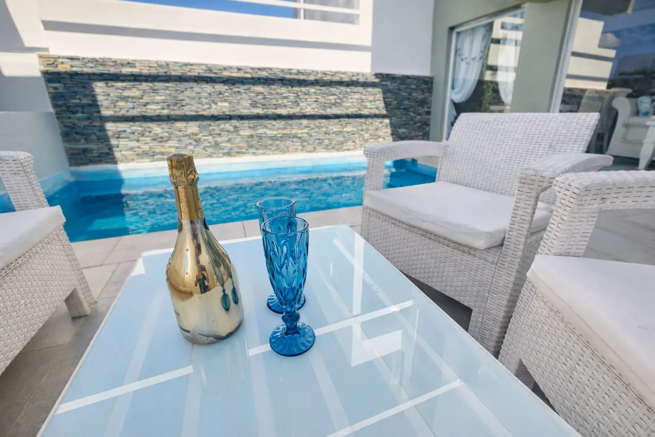 Villa con piscina privada: Piscina