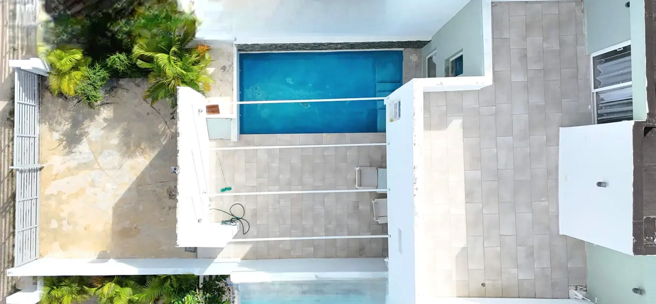 Villa con piscina privada: Piscina